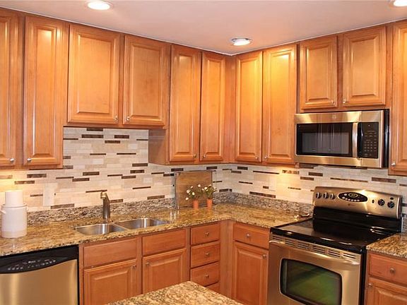 4th image of 808 3rd Ave W Suite 308