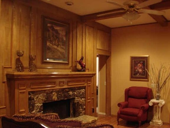 5th image of 101 N Winding Oaks Dr