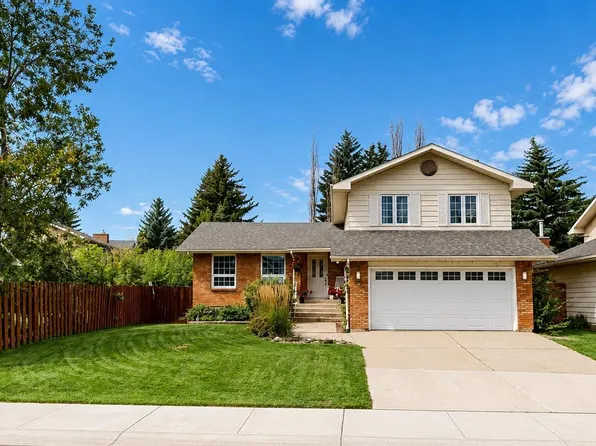 76 Gariepy Cres NW, Edmonton, AB T6M 1A1