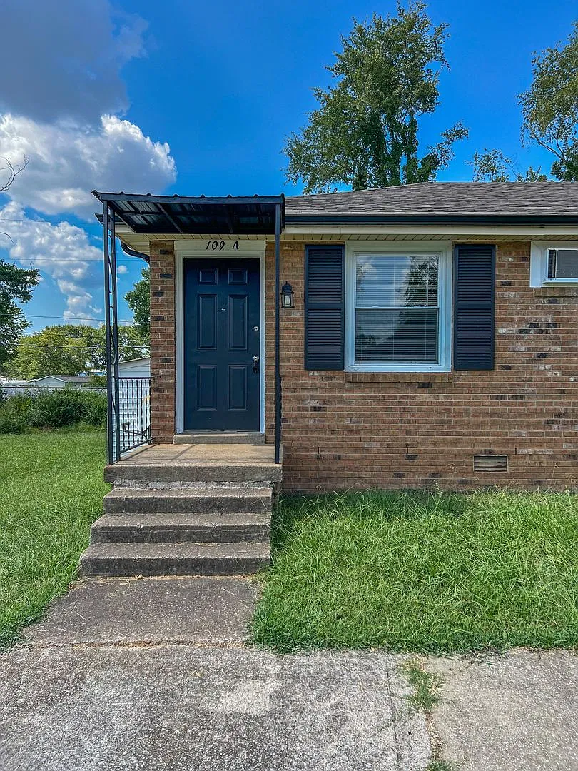 114 Tandy Drive — Photo 3