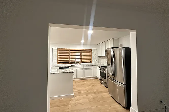 353 Hillcrest Ave — Photo 5