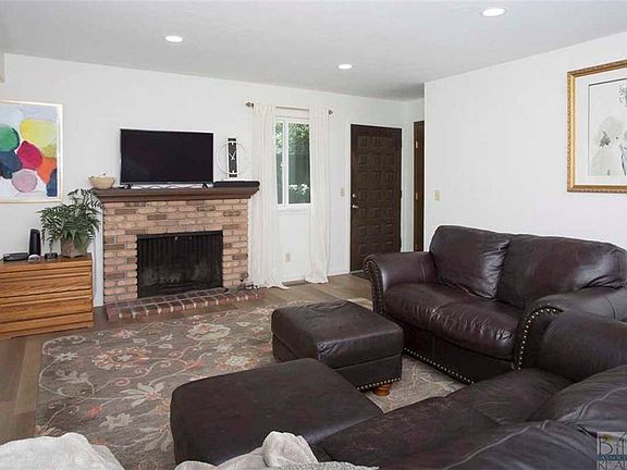 3rd image of 1200 Blair Ln