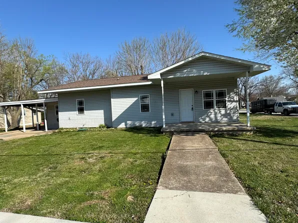 1101 Webster Ave Avenue, West Plains, MO 65775