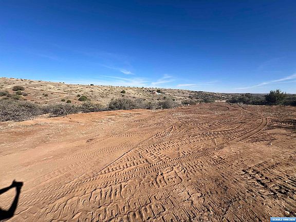 5th image of 90 Country Rd