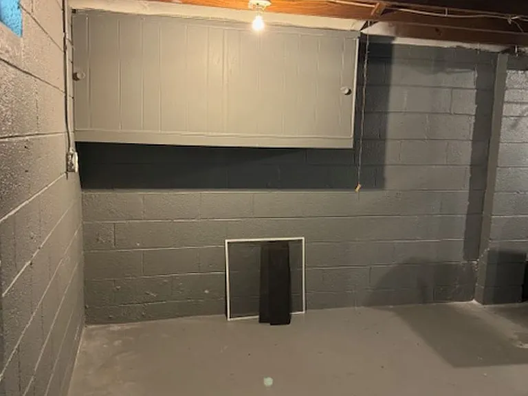 5150 E Outer Dr — Photo 11