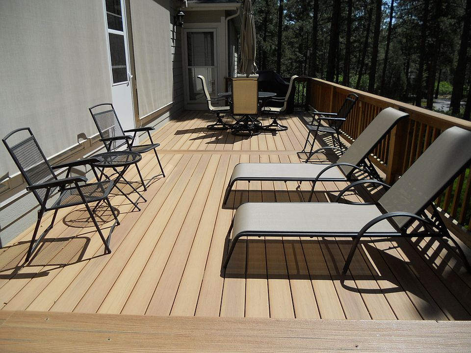 35' Wide Rear Deck