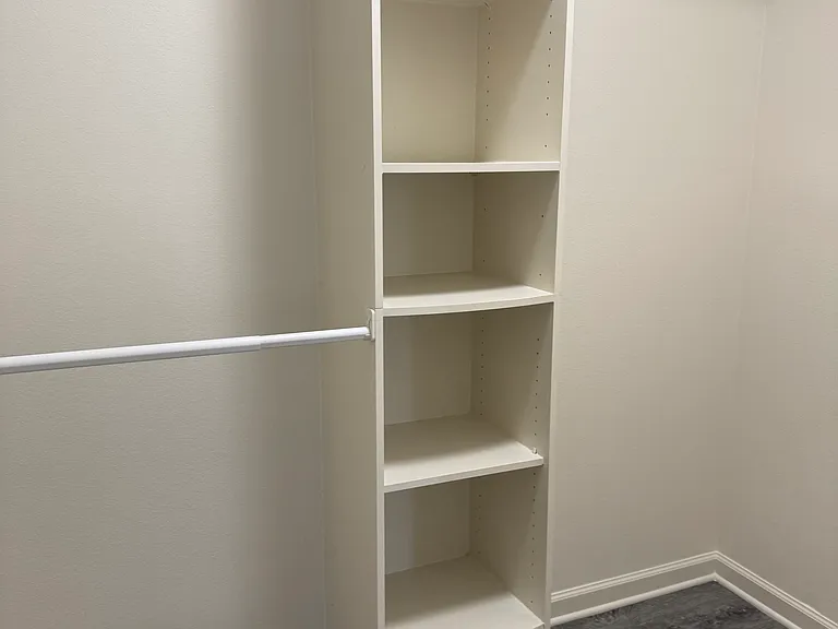 100 E Lauren Ln — Photo 1
