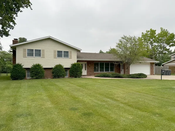 2671 Lake Bluff Ter, Saint Joseph, MI 49085