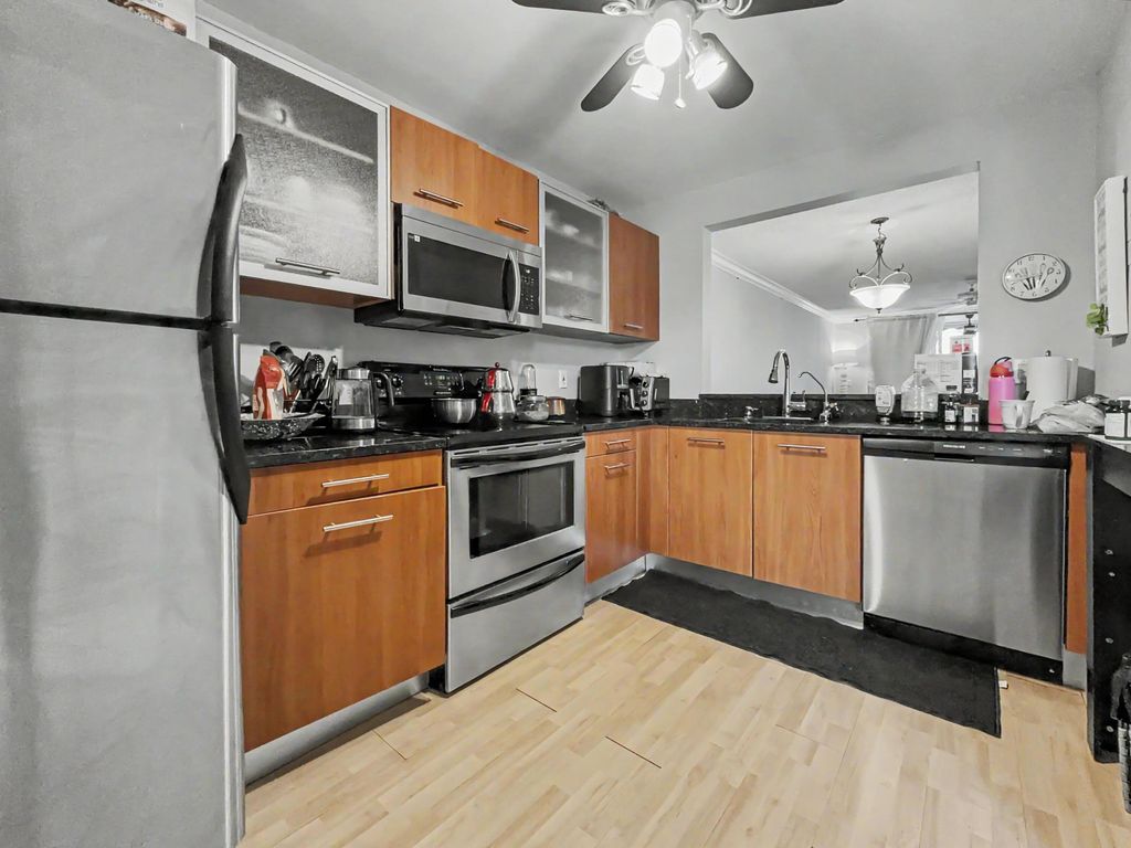 777 S Federal Highway #D302, photo 5