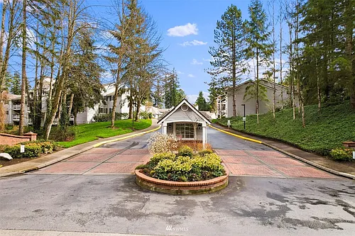 23335 Cedar Way #B102 Photo 1