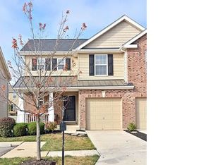 633 Country Village Dr, Lake St Louis, MO 63367