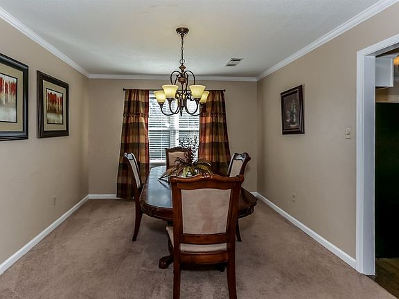 5th image of 7875 Winoak Ln