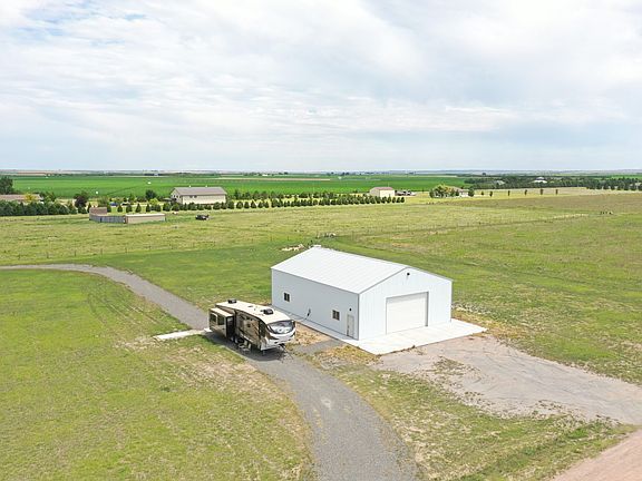 4th image of 73687 Sierra Rd