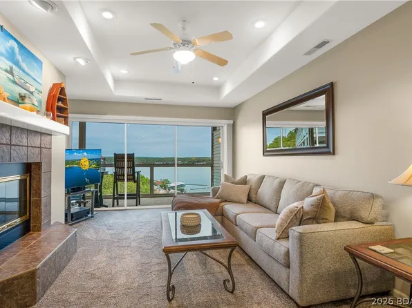 72 Emerald Bay Dr #3A, Lake Ozark, MO 65049