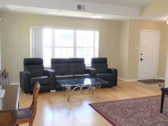 4th image of 413 Trinidad Blvd