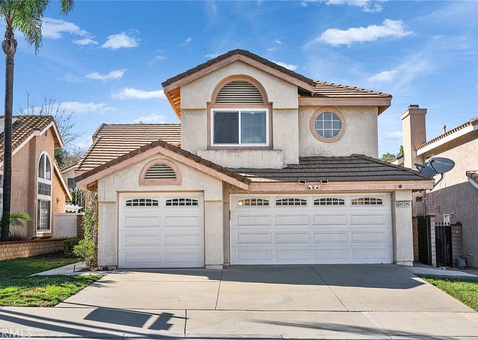 1st image of 13862 Silverwood Ln