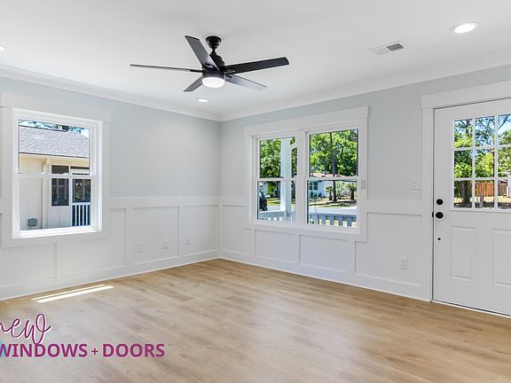 4th image of 108 NE 16th St