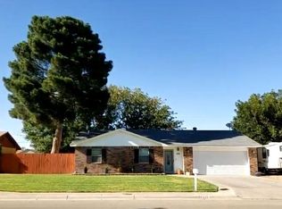 405 Broken Arrow Rd, Roswell, NM 88201