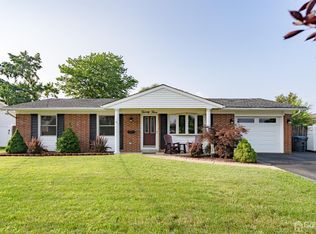 23 5th Ave, Monroe Township, NJ 08831