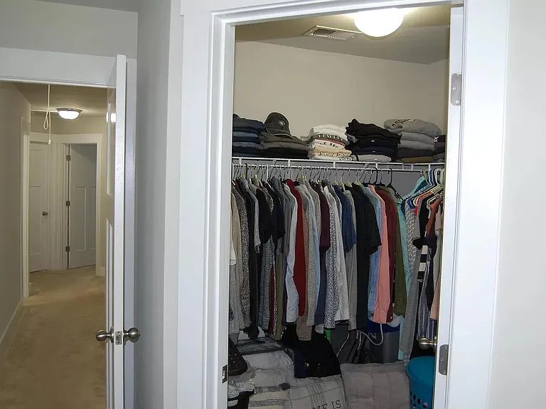 415 Hague Dr — Photo 13