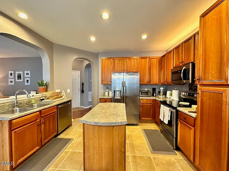 8400 Flat Keystone Dr — Photo 7