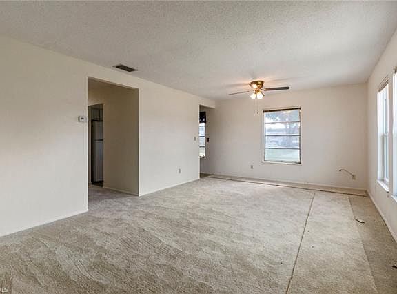 4th image of 50 Tangerine Ct