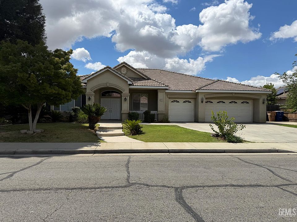 1st image of 9213 Lake Victoria Dr