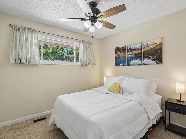 725 Heatherwood Dr — Photo 21