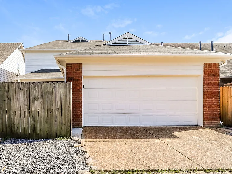 10176 Eveninghill Dr — Photo 20