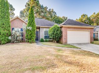 435 River Oaks Dr, Wetumpka, AL 36092