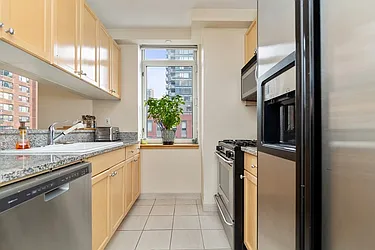 Sold by Manhattan Boutique Real Estate