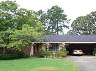 311 Forest Hill Dr, Warner Robins, GA