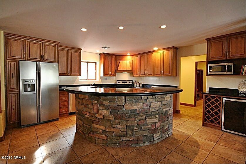 1st image of 5250 E Voltaire Ave