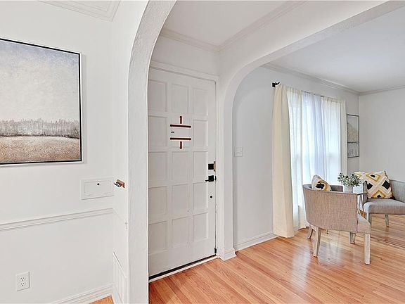 3rd image of 411 E 80th St