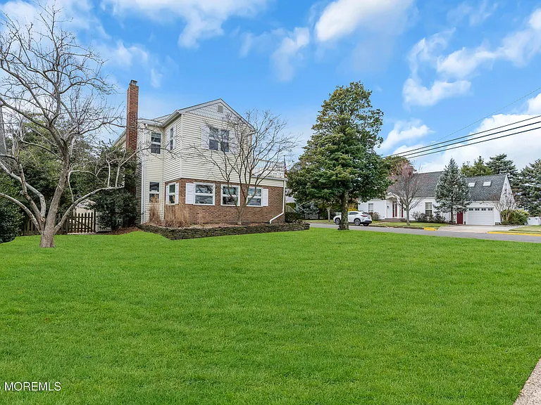 124 Neptune Pl — Photo 35