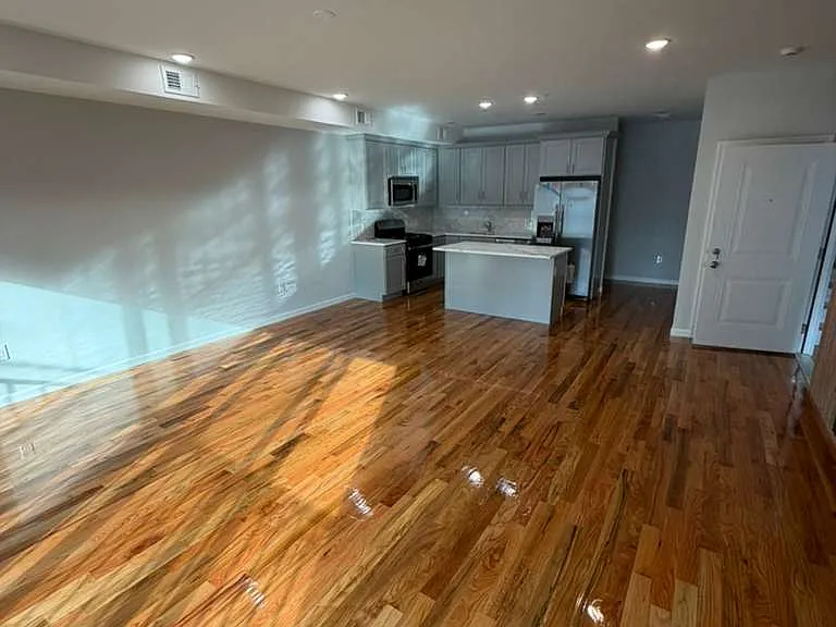 148 Dewey St #3 — Photo 2