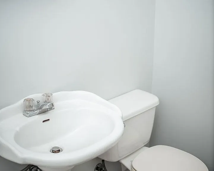 1080 Kelly Dr — Photo 15