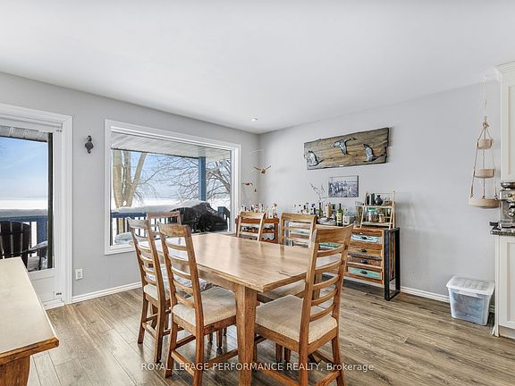 5th image of 922 Lalonde Rd