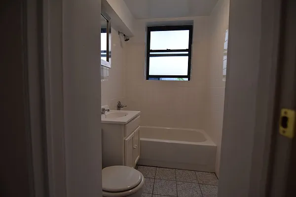 Rented by CNC-Assets | media 19