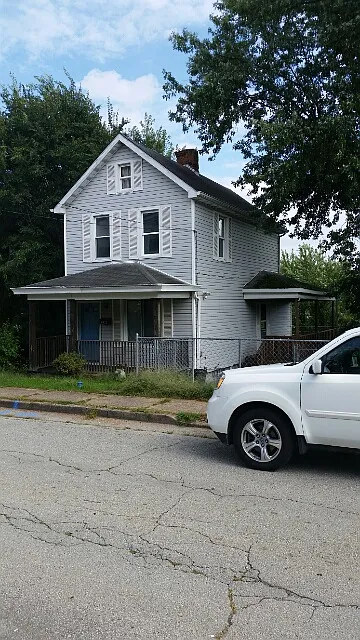 110 Good St photo 1