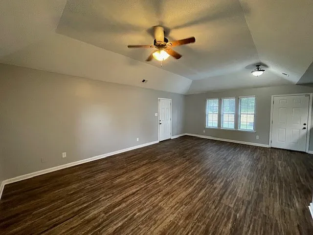 6895 Northknoll Ave — Photo 4