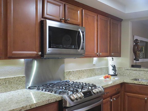 4th image of 180 Bautista Ct #188