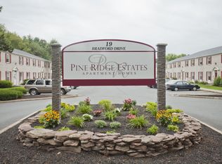 19 Bradford Dr #B15C, Greenfield, MA 01301