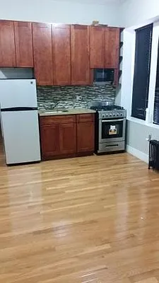 Rented by Smart NY Realty LLC | media 15