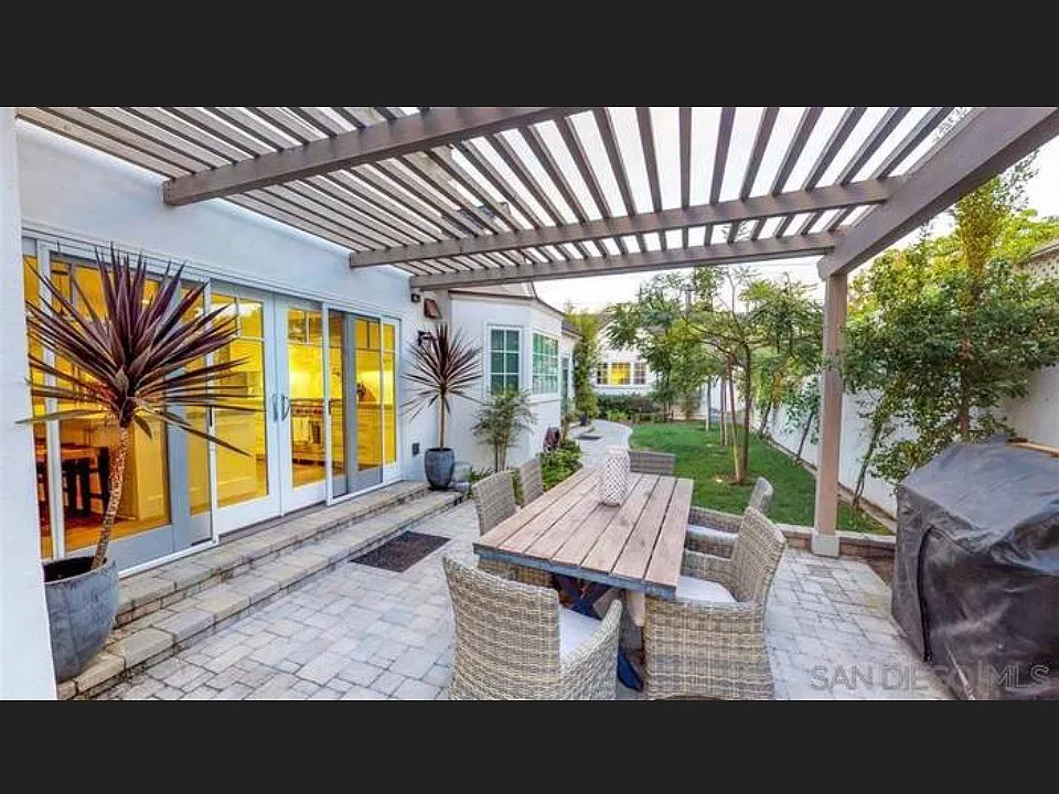 825 Margarita Ave