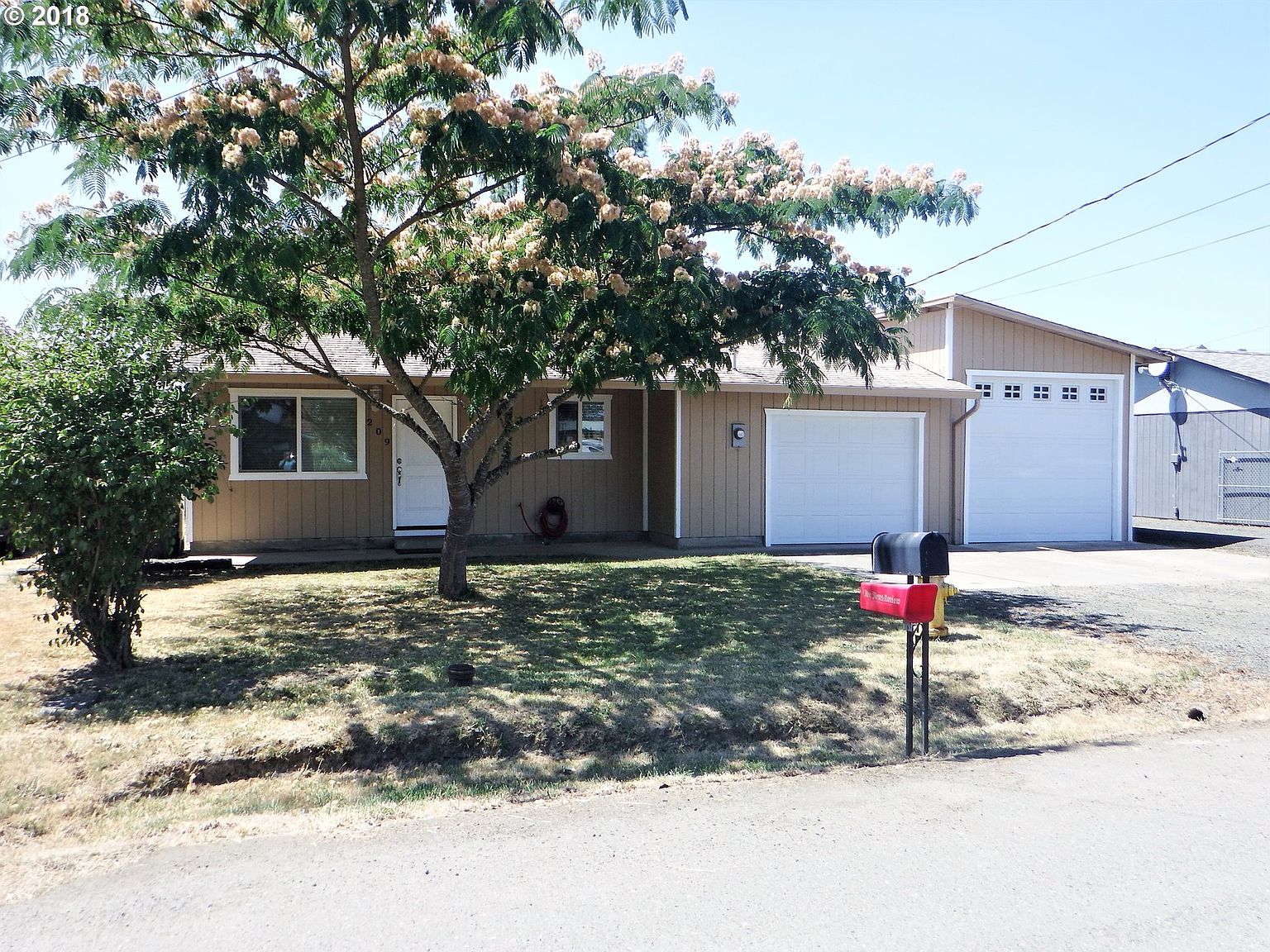 209 Miller St, Sutherlin, OR 97479 Zillow