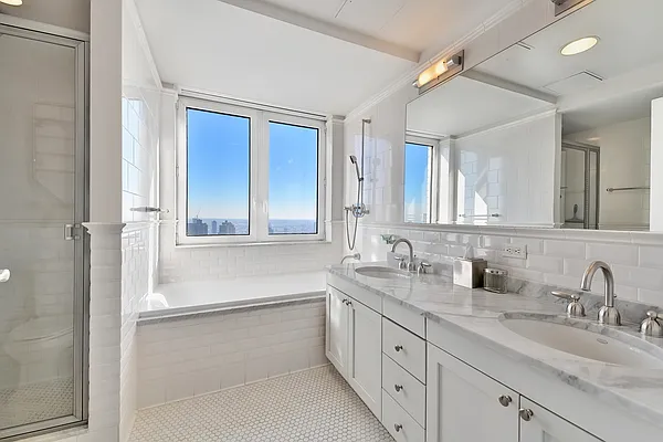 Rented by Station Cities | media 6