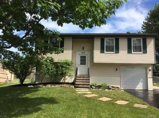 4221 Balboa Dr, Liverpool, NY 13090