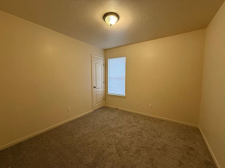 406 Brittney Way — Photo 14