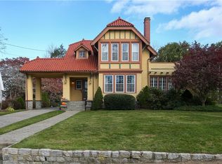 294 Woodland Rd, Woonsocket, RI 02895